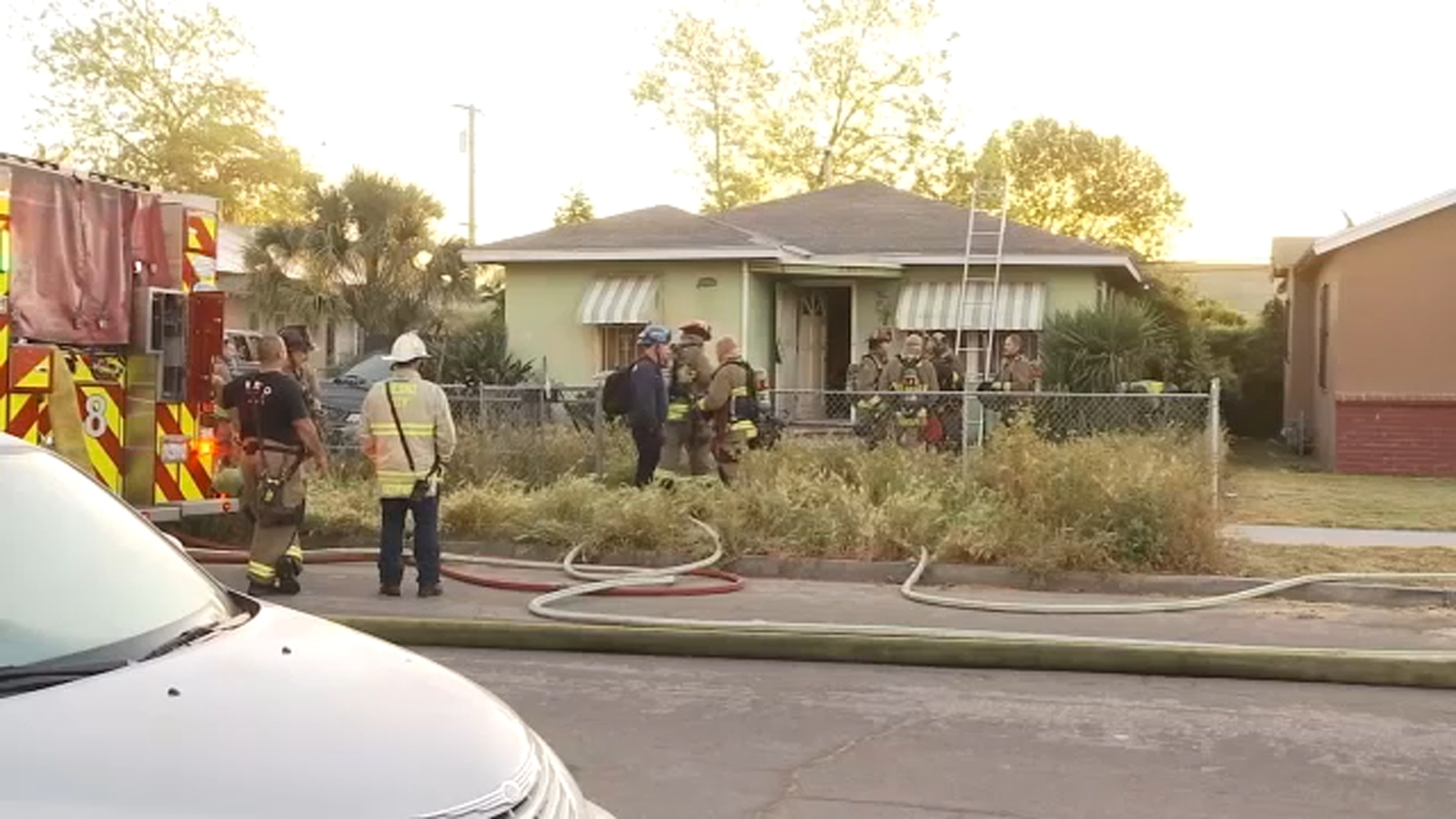 Fresno Fire investigating unoccupied house fire in southwest Fresno