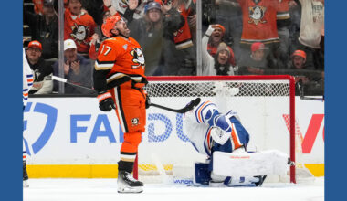 Ducks blast Oilers 7-4 in Game 3 in Anaheim's first home playoff game in 8 years