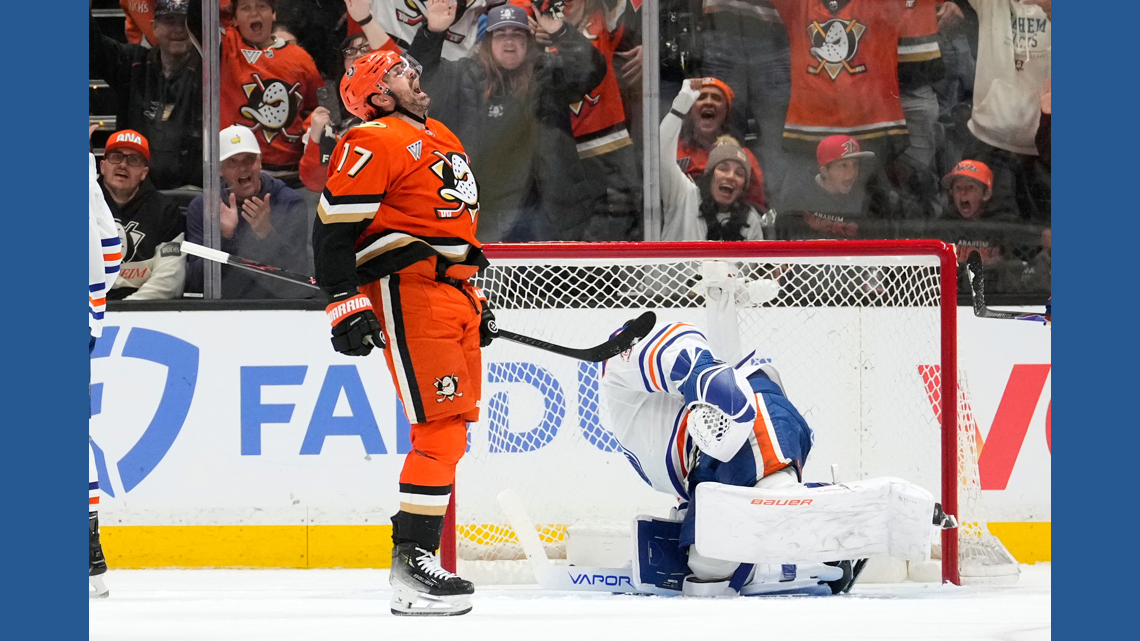 Ducks blast Oilers 7-4 in Game 3 in Anaheim's first home playoff game in 8 years