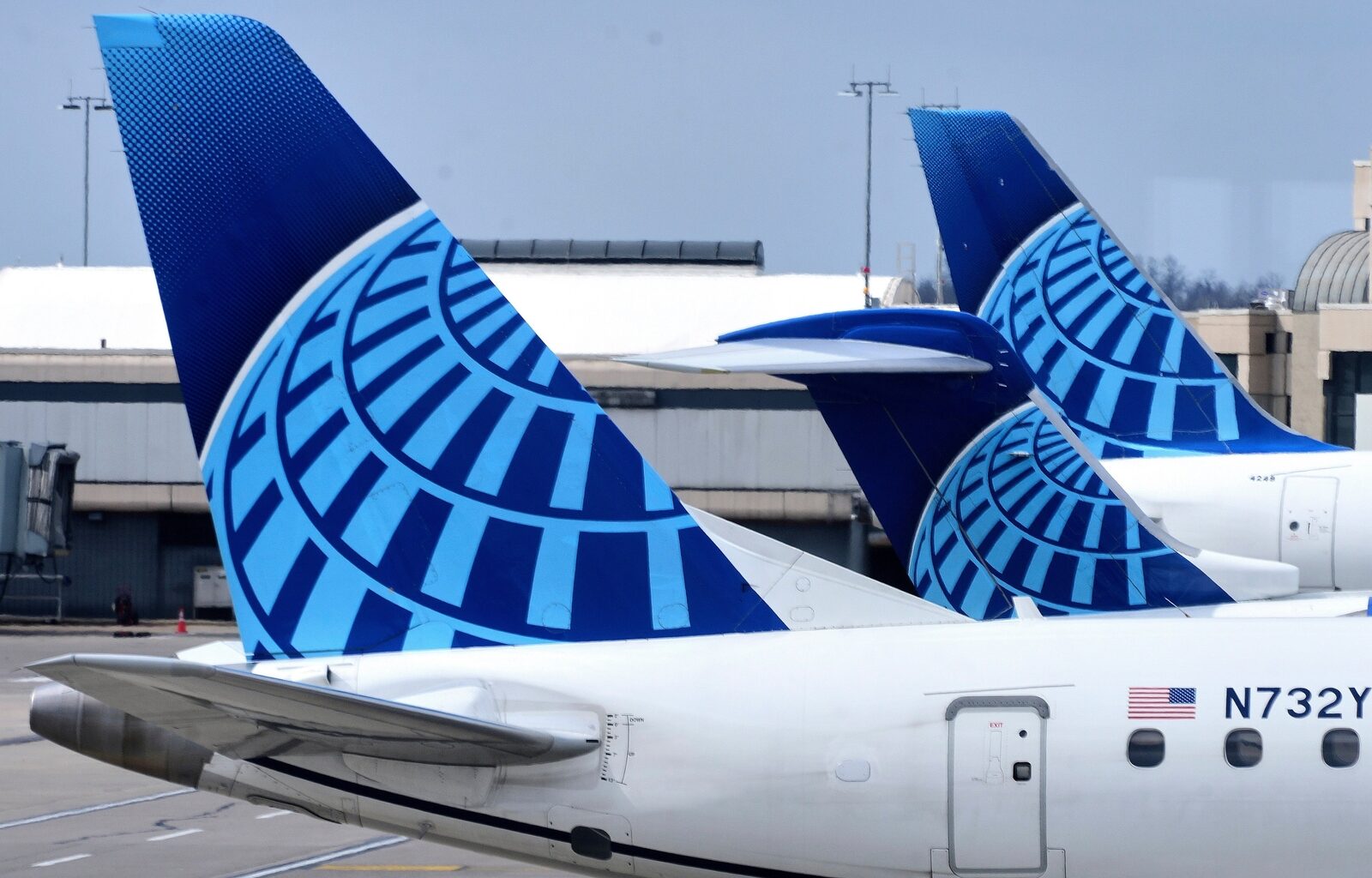San Francisco International United Airlines pilot reports drone strike on approach to San Diego International Airport, FAA says