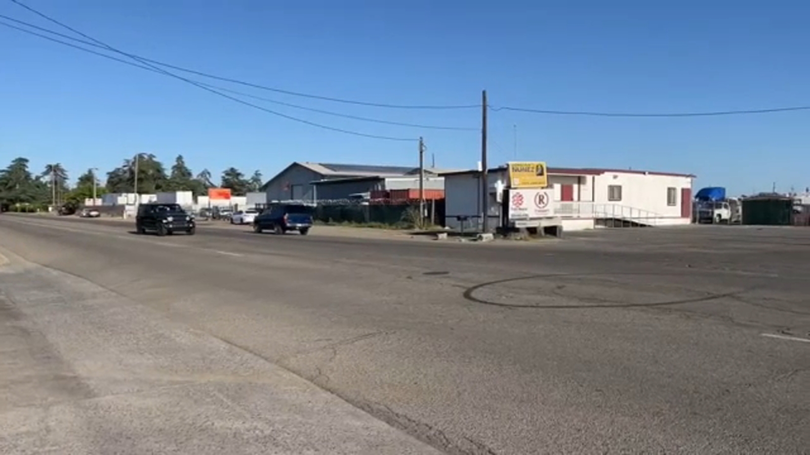 Man dies in accident at Fresno County trucking facility, deputies say