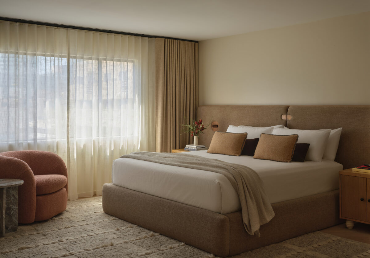 The Ivory - Guest Room