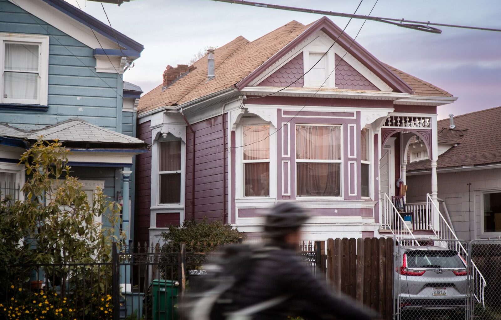 Injured cyclist gets $512,000 from Oakland in pothole settlement