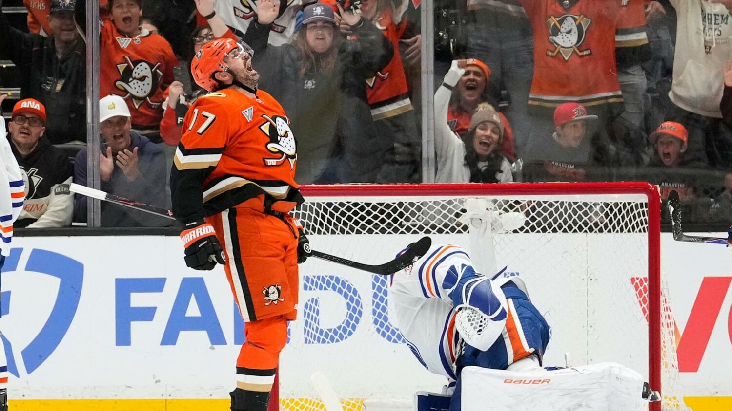 Ducks blast Oilers 7-4 in Game 3 in Anaheim's first home playoff game in 8 years