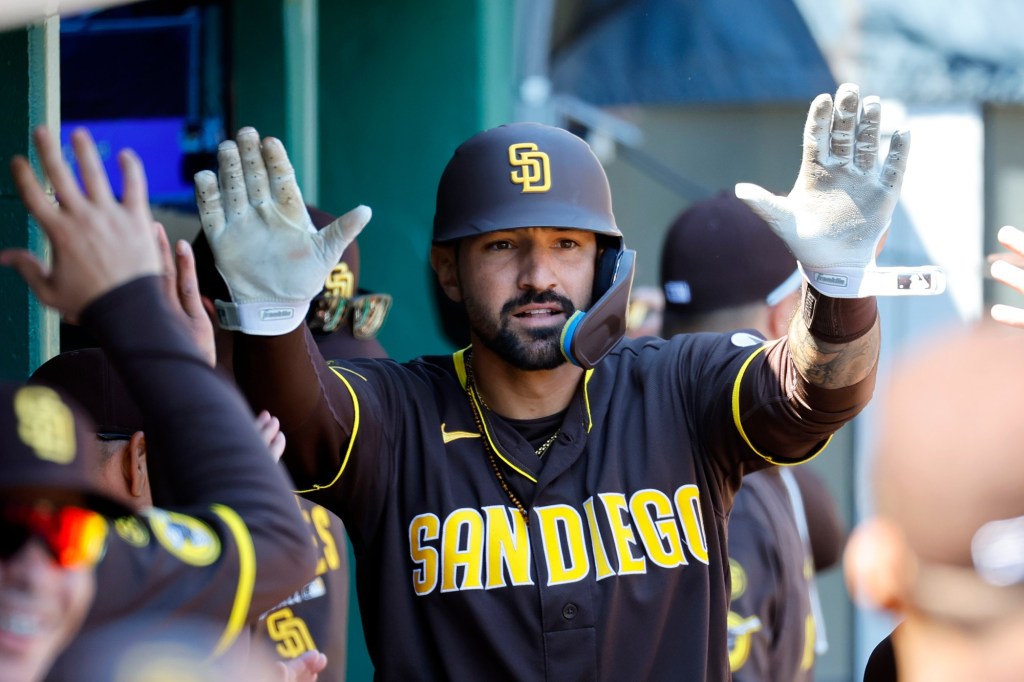 Padres take series vs. Pirates, which could bode well as teams compete for playoff spots