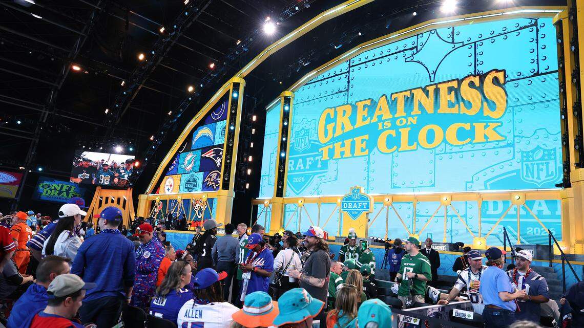 San Francisco 49ers deal first-round draft pick via 2 trades