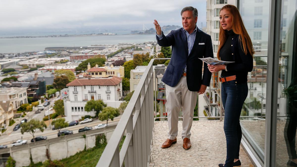 20-somethings with $500K AI signing bonuses are pushing San Francisco home prices to record heights