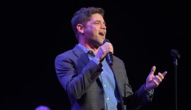 Jeremy Jordan Show in Los Angeles Has 'Newsies' Recap, 'Gatsby' Song