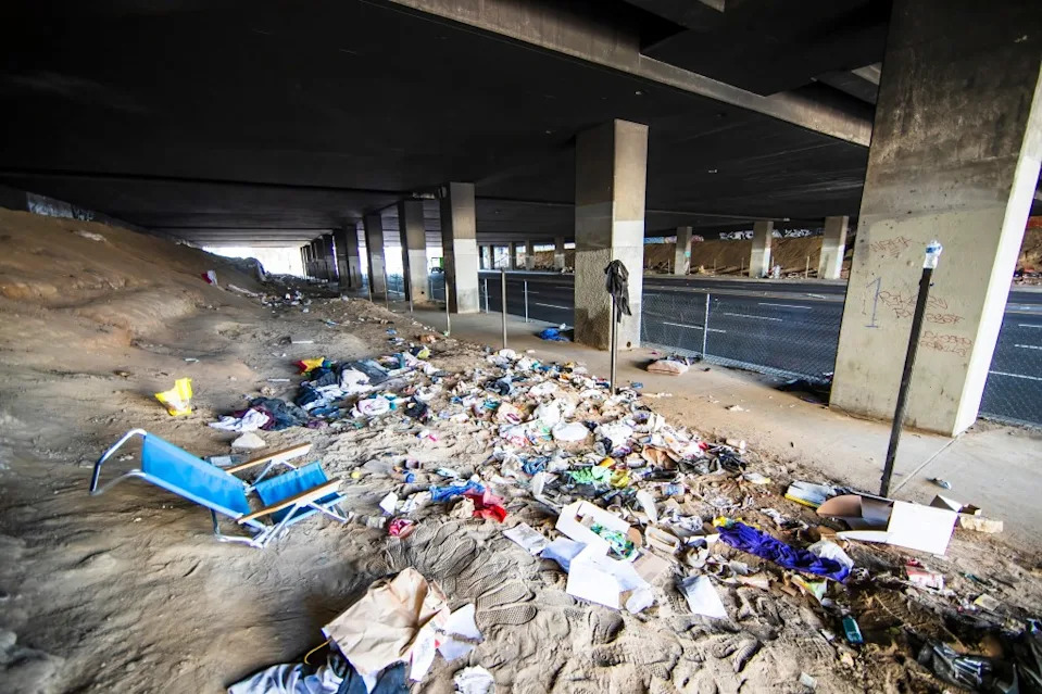 In terms of short-term particle pollution, Bakersfield-Delano improved slightly from first on the list last year to third, with Fairbanks, Alaska taking the #1 spot. Shutterstock / Karolis Kavolelis