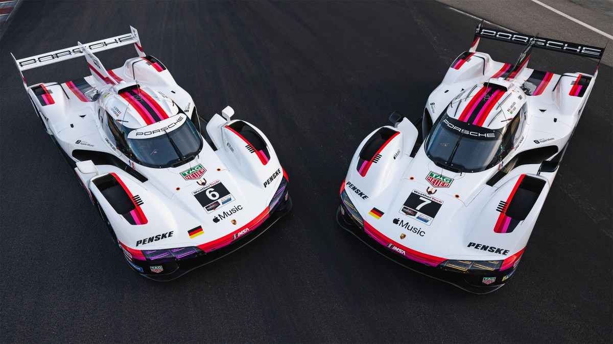 A Porsche With an Apple Livery Is Racing at Long Beach This Weekend