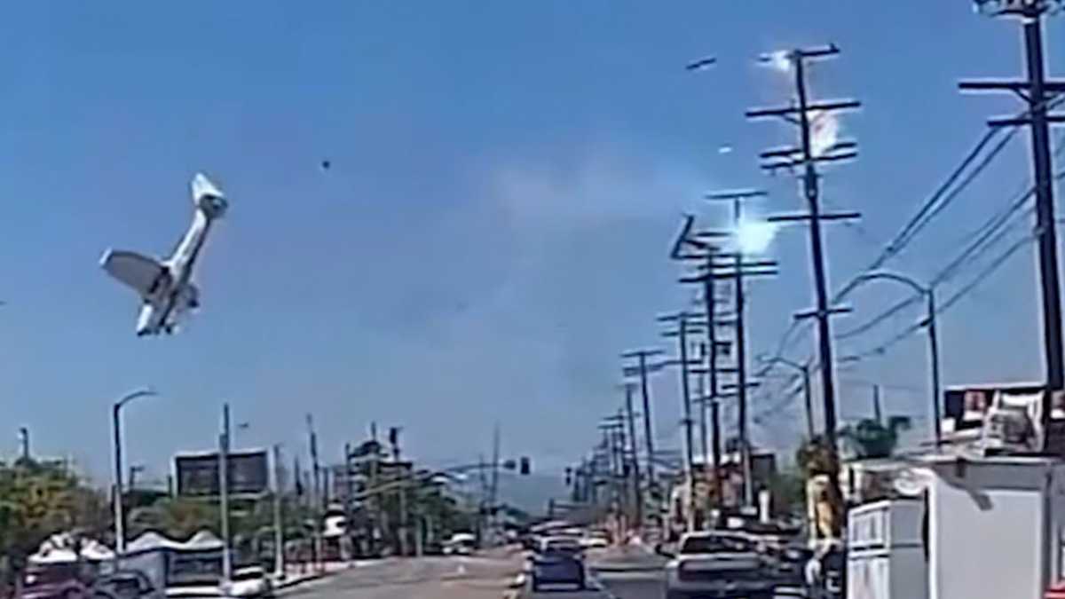 Video shows plane clip power line, crash in California