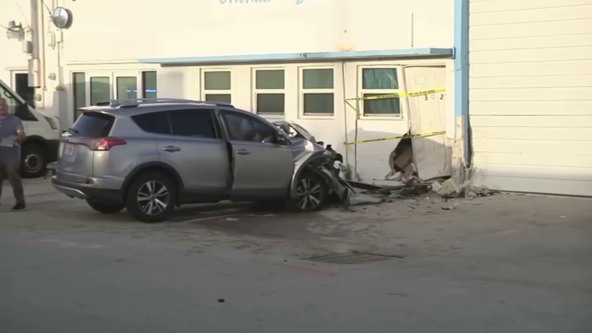 Surveillance video shows car crashing into 40-year-old business in Oakland Park – NBC 6 South Florida