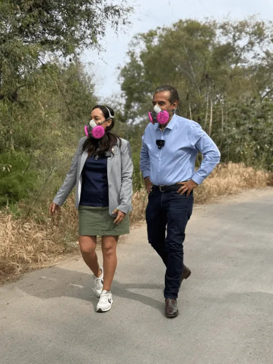 <em>Antonio Villaraigosa discusses the Tijuana River sewage crisis with San Diego County Supervisor Paloma Aguirre. (The Office of Supervisor Aguirre)</em>