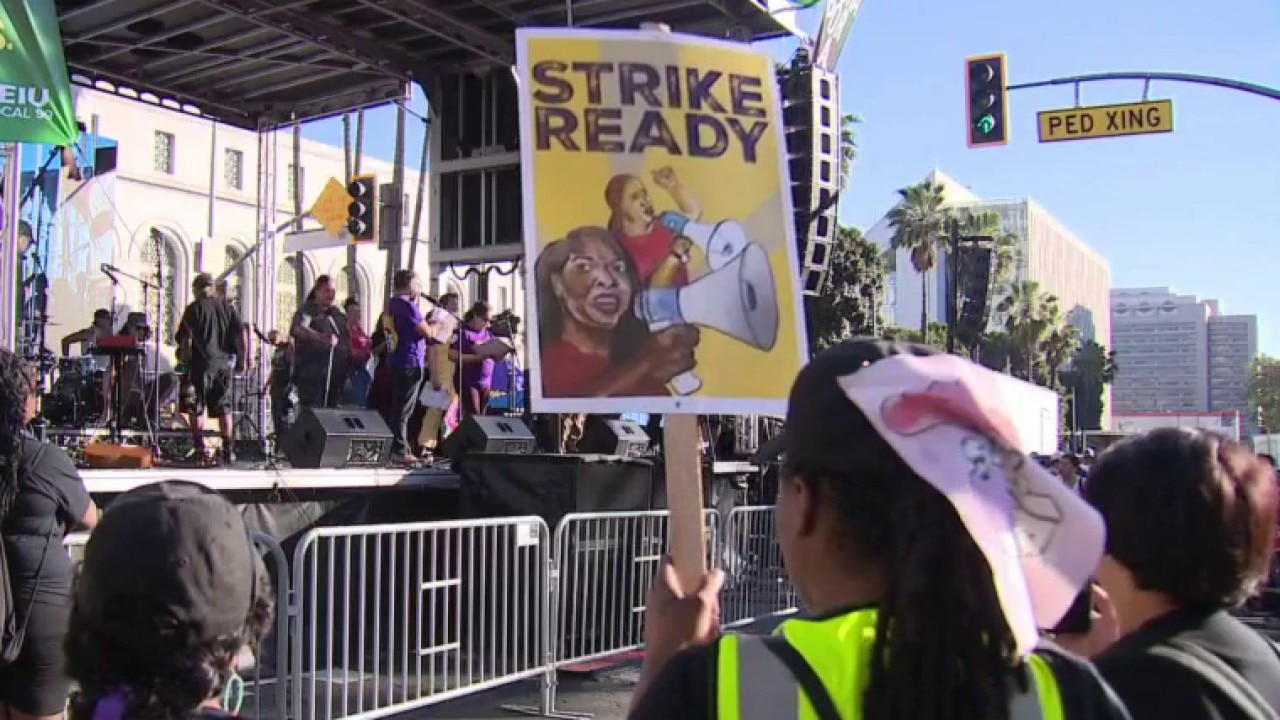 LAUSD teachers' strike looms
