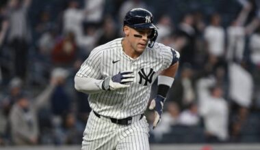 After blasting five homers, Yankees walk off Angels on wild pitch