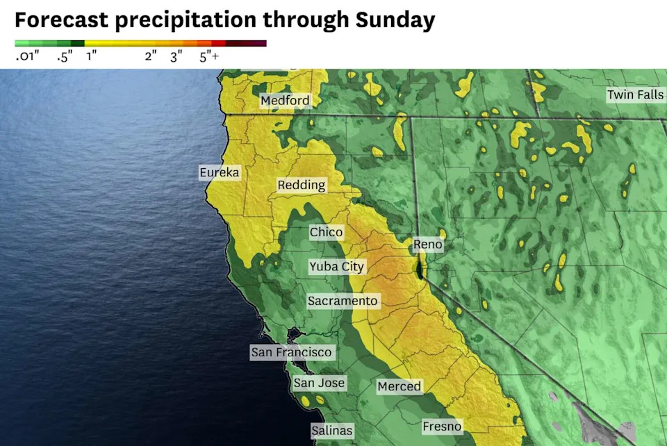 The National Weather Service forecasts widespread precipitation across Northern California through Sunday, with rainfall totals up to an inch in the Bay Area. (Baron/Lynx)