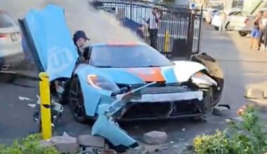 Ford GT Heritage Edition Suffers Severe Crash in California, 2 Reportedly Injured
