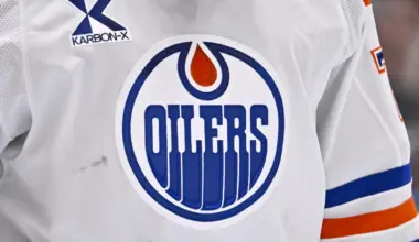 A view of the logo of the Edmonton Oilers on the jersey of goaltender Stuart Skinner (74) during the game between the Dallas Stars and the Edmonton Oilers in game five of the Western Conference Final of the 2025 Stanley Cup Playoffs at American Airlines Center.