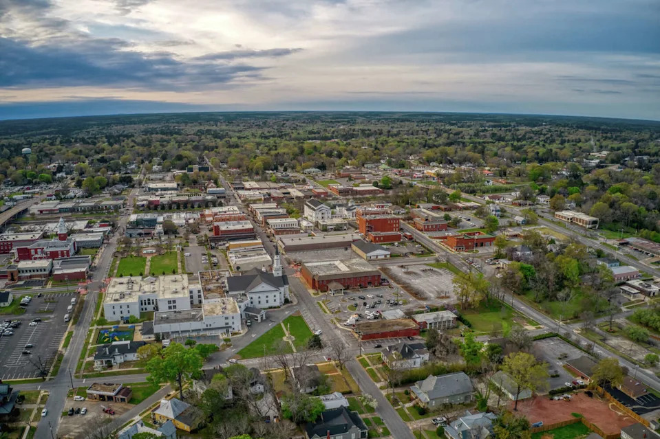 An aerial view of Opelika, Ala., at dusk. (Jacob Boomsma/Getty Images/iStockphoto)