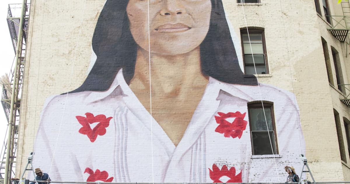 Honoring Huerta: Activist depicted in new DTLA mural | News