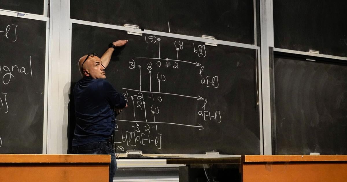 UC Berkeley CS major enrollment on pace to drop by 59% as part of nationwide trend | Academics