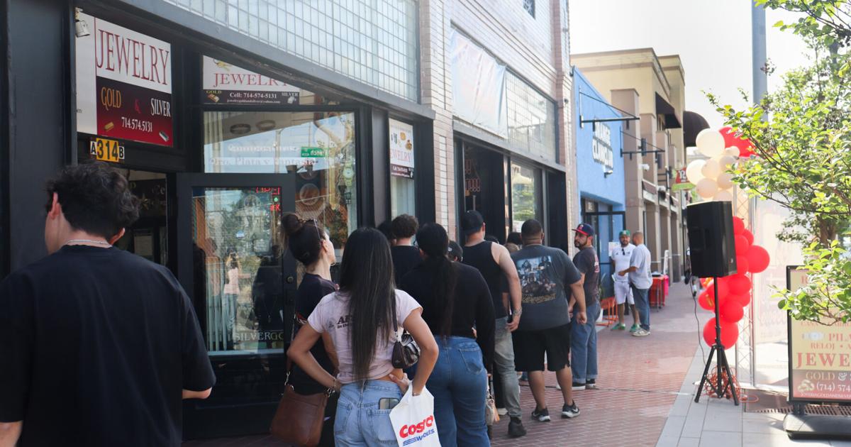 New vintage store seeks restored future in downtown Santa Ana | Lifestyle