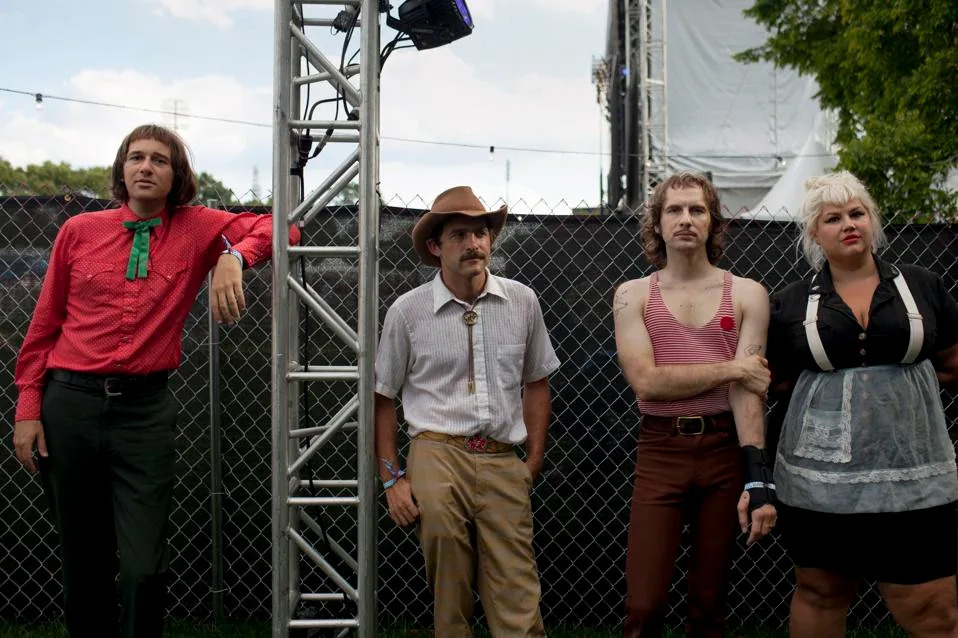 Shannon and the Clams Panorama 2018