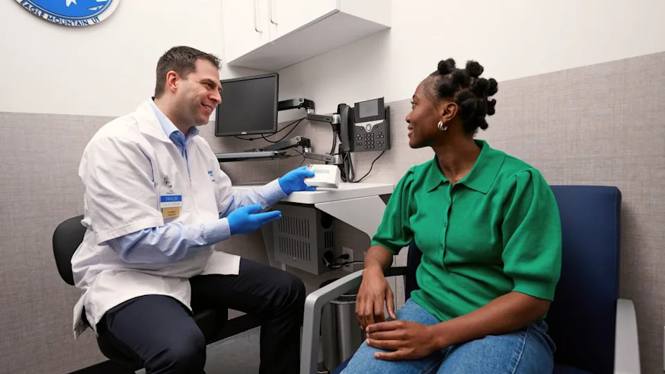 Walmart Pharmacy private consultation. (Credit: Walmart)
