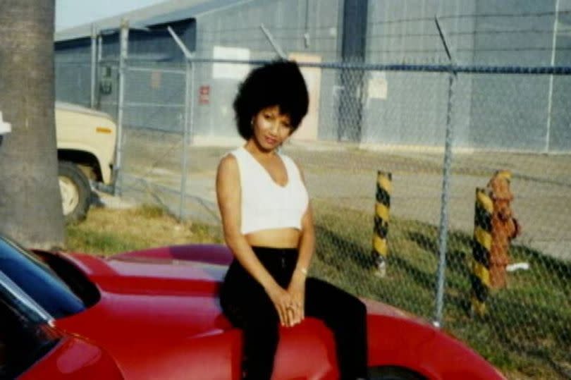 In 1991, she met Bill, 33 years her senior, while at a bar playing pool