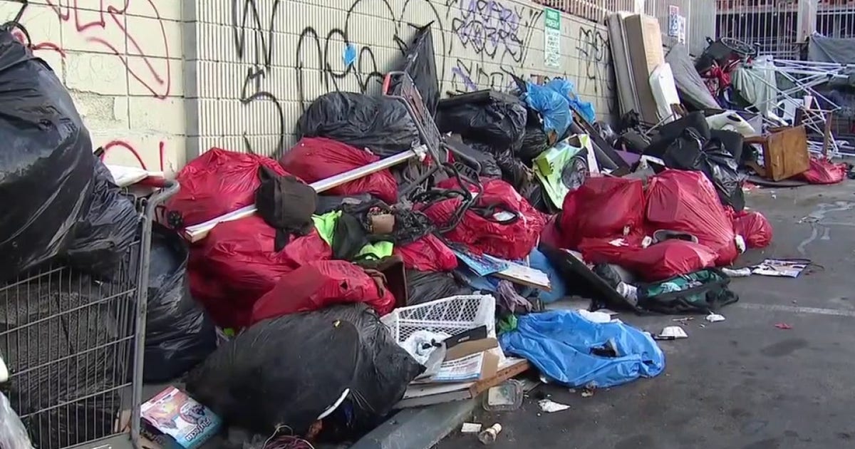 Trash, encampments overwhelm downtown Los Angeles post office
