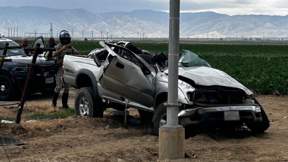 A 40-year-old Frazier Park man was airlifted to the hospital with severe injuries after a solo-vehicle crash on Highway 99 Tuesday morning. PHOTO: KBAK/KBFX