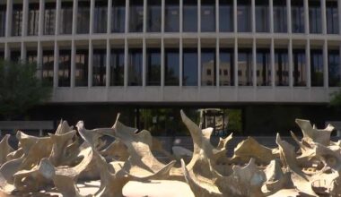 Sacramento’s old courthouse listed for sale