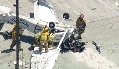 Small plane crashes in parking lot of Southern California auto store :: WRAL.com