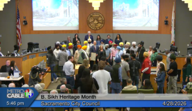 Sacramento City Council allows Sikh kirpans at meetings