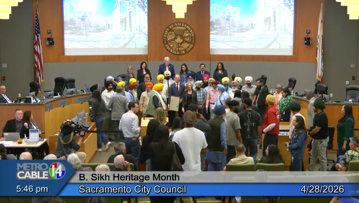 Sacramento City Council allows Sikh kirpans at meetings