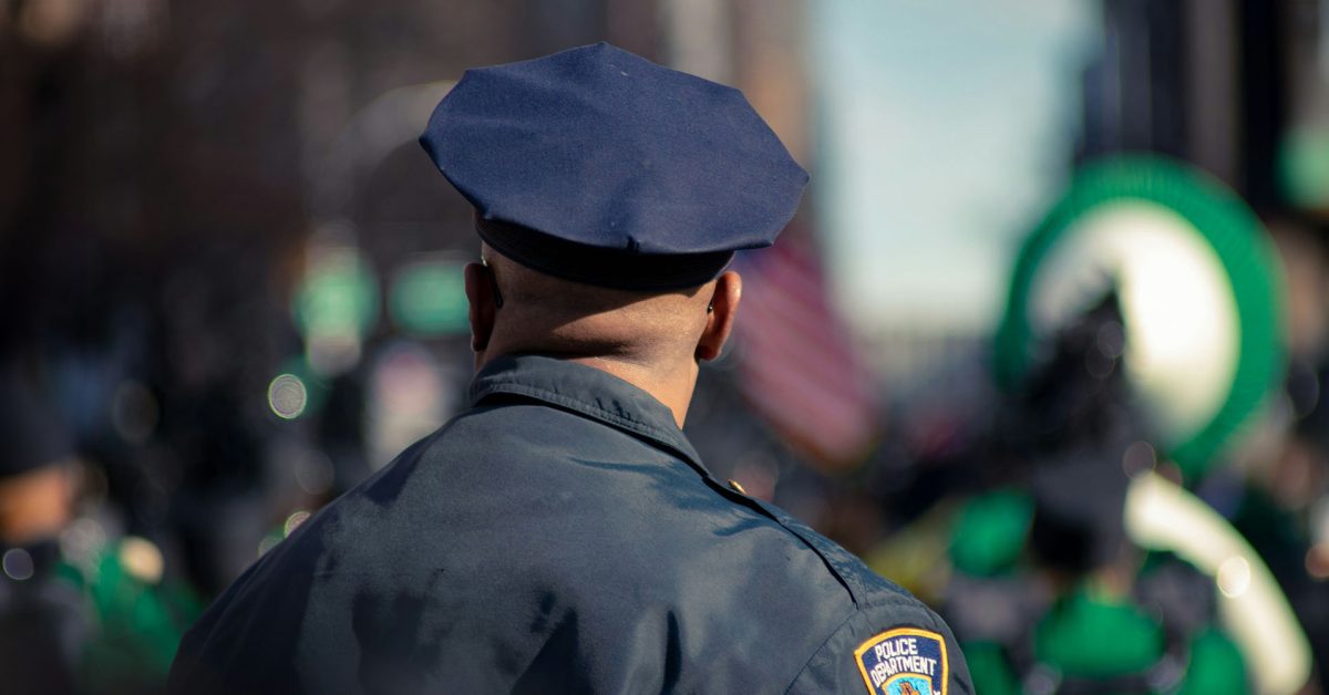 Apple paid $1.2M to privately hire police to protect SF stores