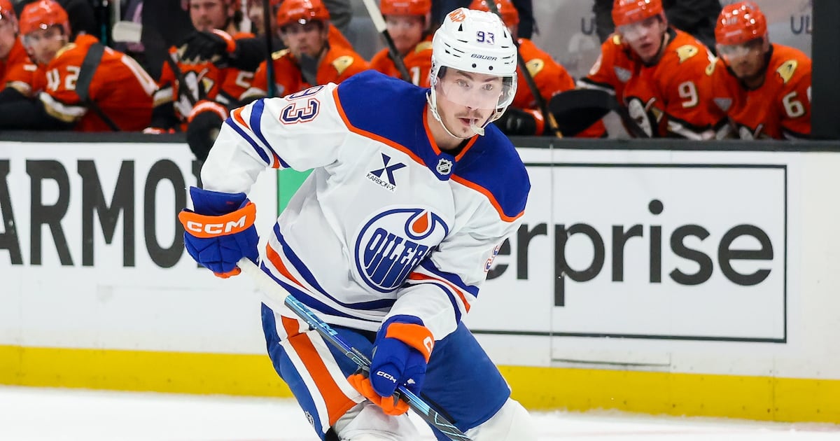 Edmonton Oilers lead Anaheim Ducks after first period in Game 4 of first-round playoff series
