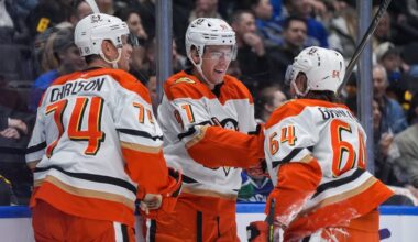 Ducks look to clinch playoff spot, end drought vs. Canucks