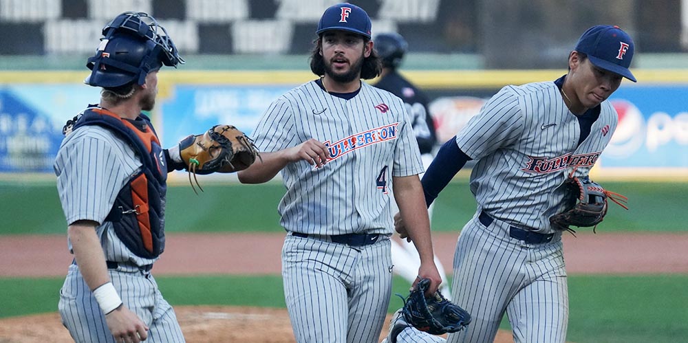 Negrete, Titan offense helps drub Long Beach, 10-0 • D1Baseball