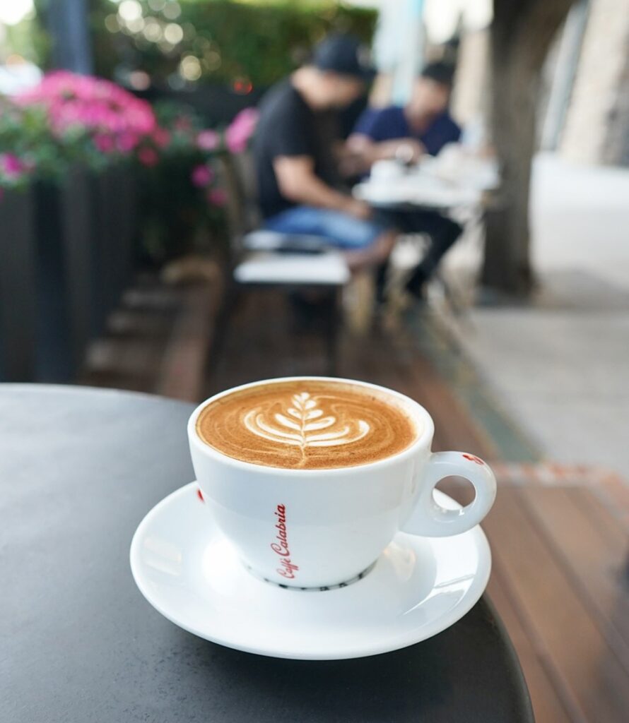 Caffe Calabria coffee al fresco