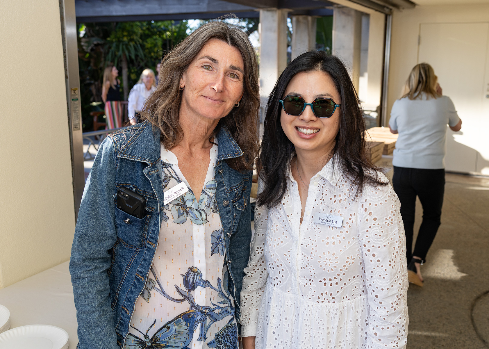 Christine Arrabit, Wenhsin Lee (Jon Clark)