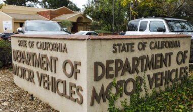 CA DMV: Apply for, renew driver’s license, car registration