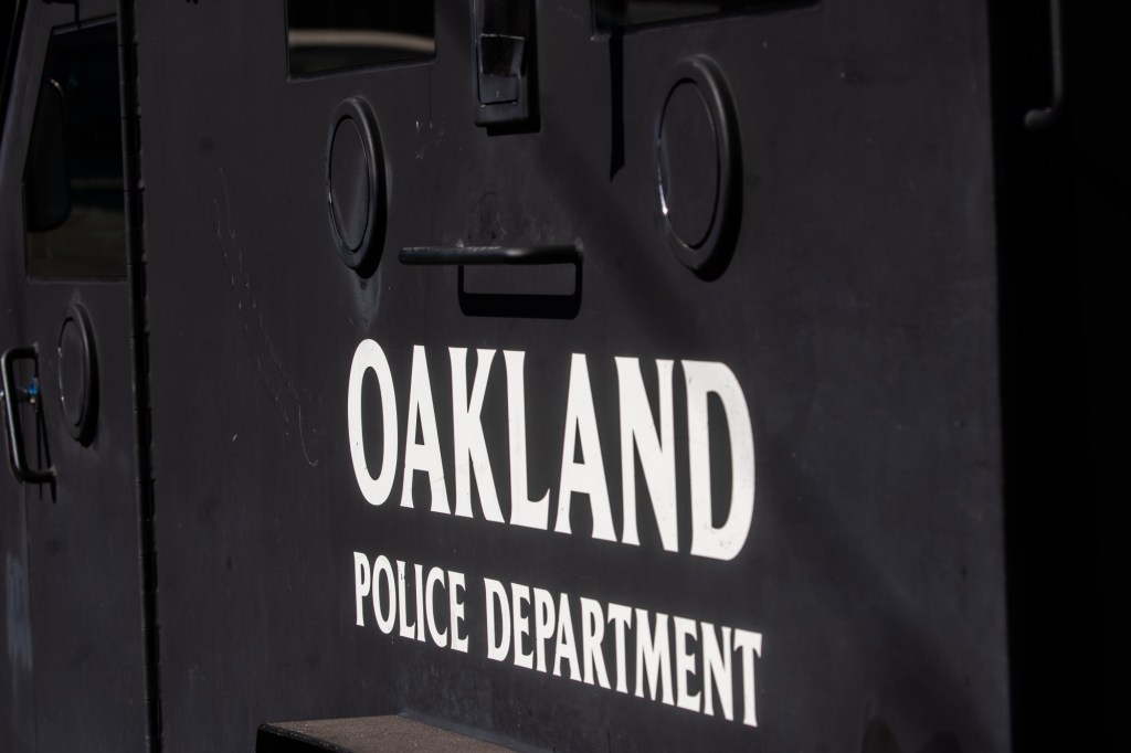 Oakland man charged with trafficking girl who ran away from home