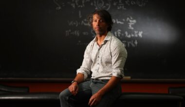 Bay Area scientist honored at the ‘Oscars of Science’ for math and physics