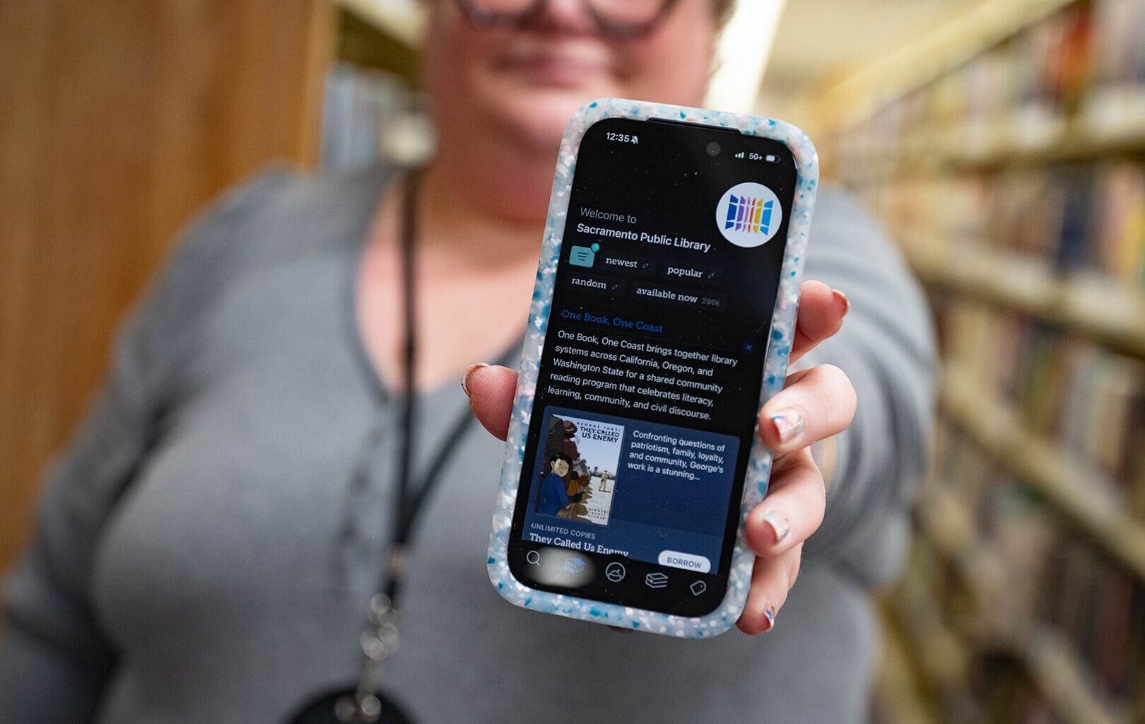Sacramento library patrons prefer electronic books