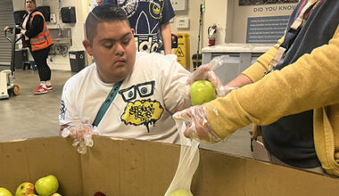 START Students Volunteer at Feeding San Diego
