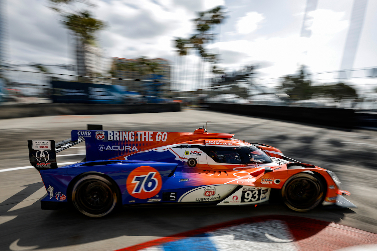 Acura wins in Long Beach, with a stroke of luck
