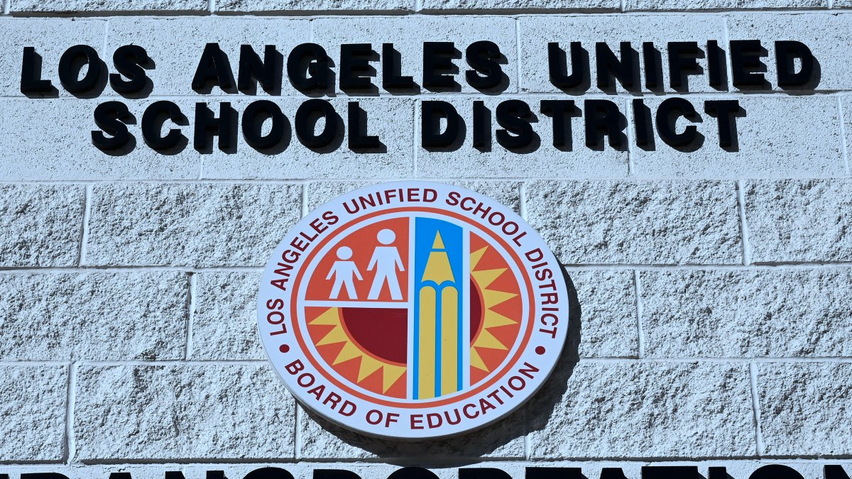 LAUSD reaches tentative agreement with administrators’ union – NBC Los Angeles