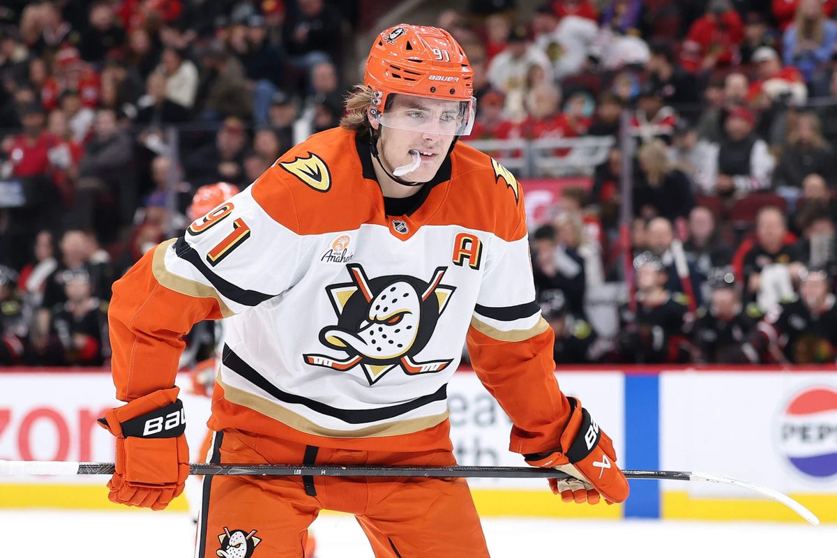NHL playoffs give Ducks’ Leo Carlsson a chance to be a breakout star