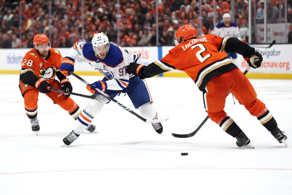 Ducks look to keep pressure on Oilers in back-and-forth series – Orange County Register